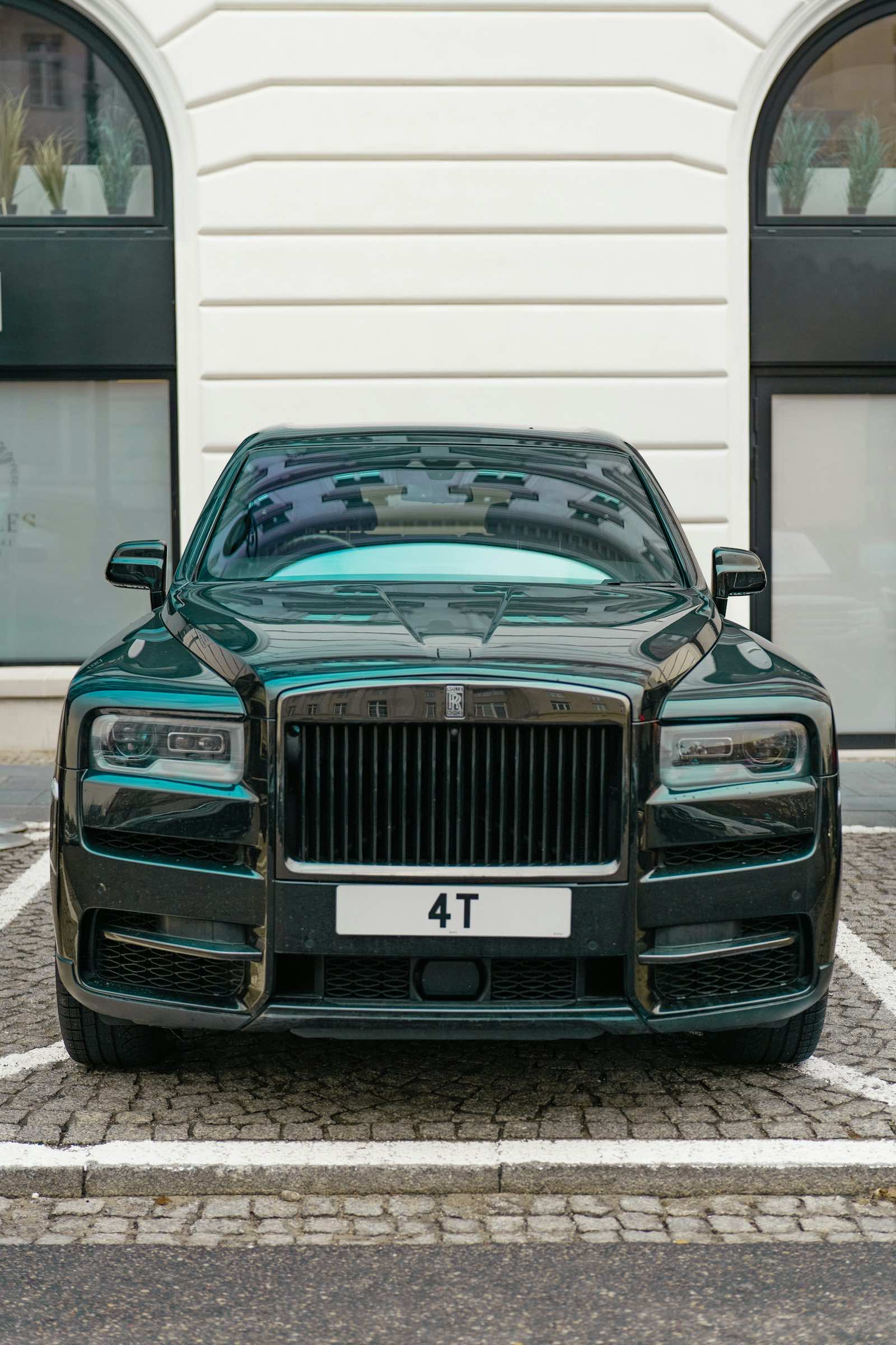 Rolls-Royce Cullinan SUV · Ultra VIP